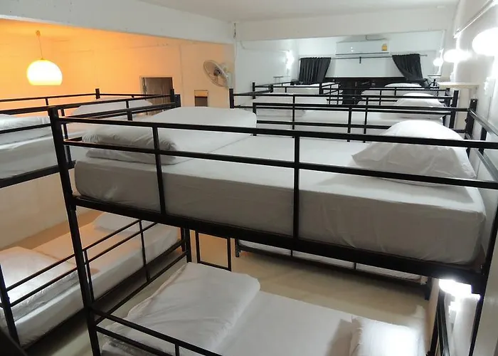 Albergue Bodega Soi 23 (adults Only) *